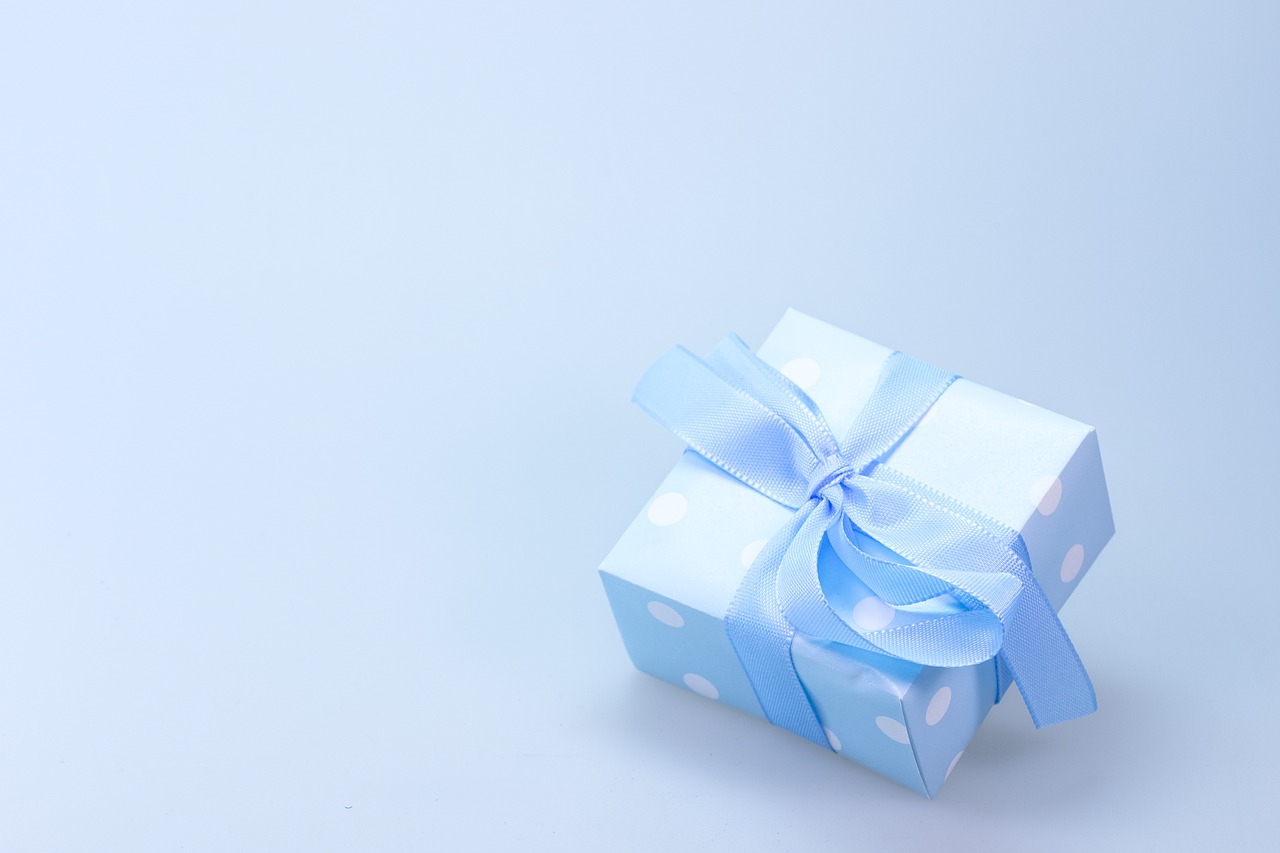 gift, parcel, surprise-548290.jpg